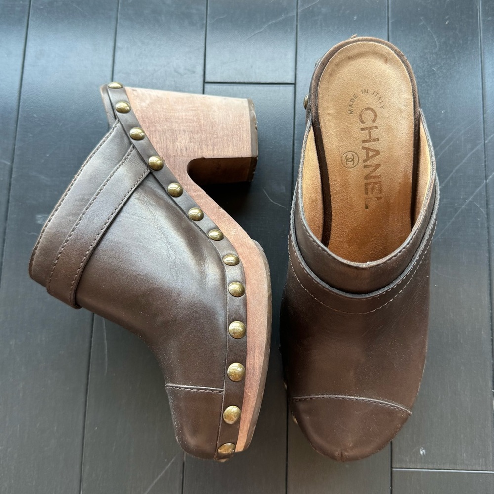 chanel mule